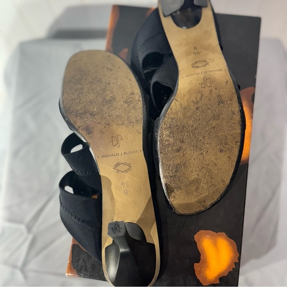 Donald J Pliner Jorry Black Mesh Elastic Heels Size 9.5N with Box & Dust Bag - Picture 6 of 13